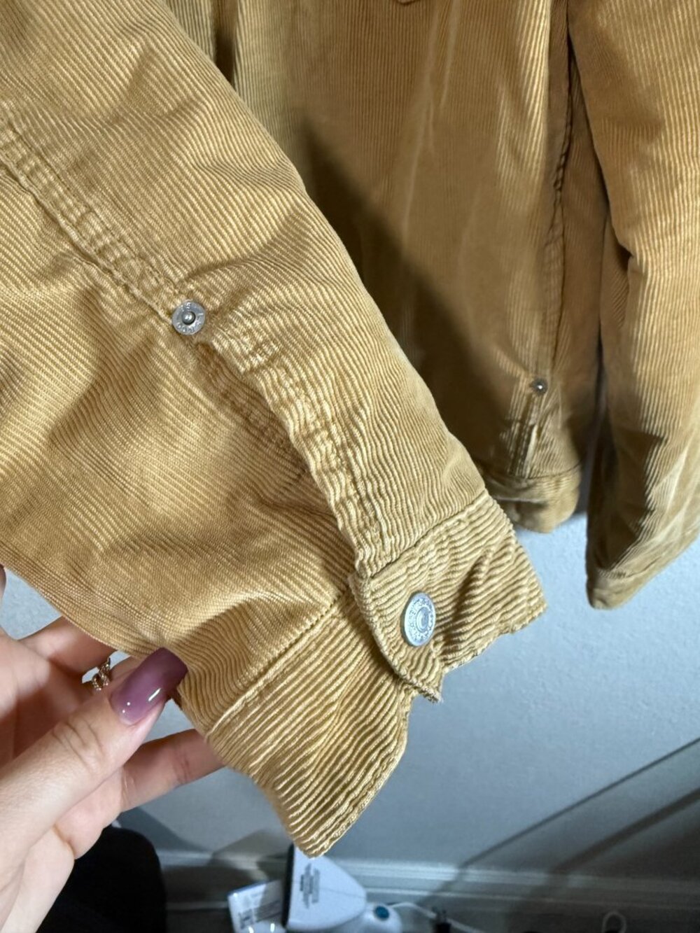 Levi Strauss & Co. Men's Vintage Tan Corduroy Sherpa Trucker Jacket Size XL - Picture 5 of 9